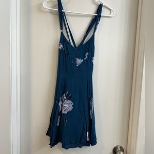 Urban Outfitters (Kimchi Blue) Floral Mini Dress Size 2